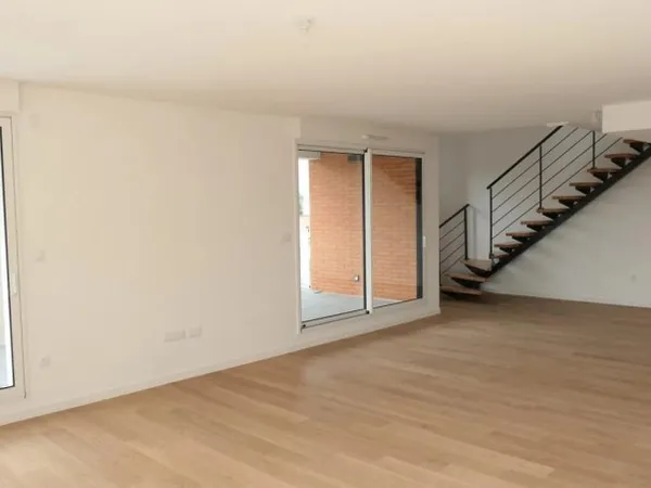 Vends duplex/triplex - 129.67m² - 5 pièces, 4 chambres - Toulouse 31400