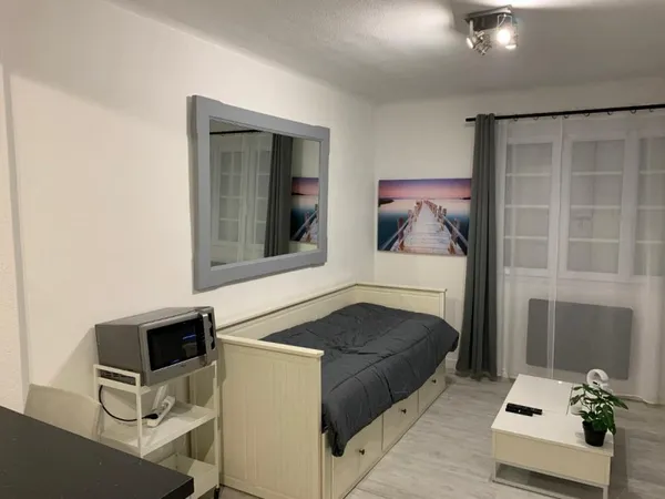 Loue appartement 20m²