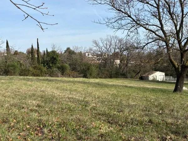 Terrain 512 m²