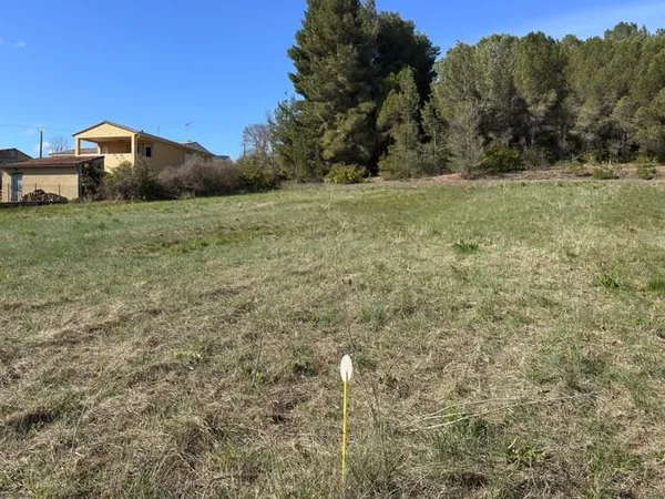 Terrain 2990 m²