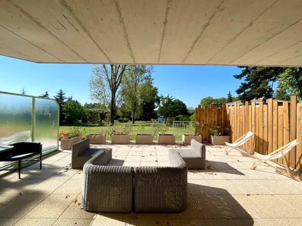 À louer - T2 meublé de 50m² + 50m² de terrasse + grand cellier - Montélimar