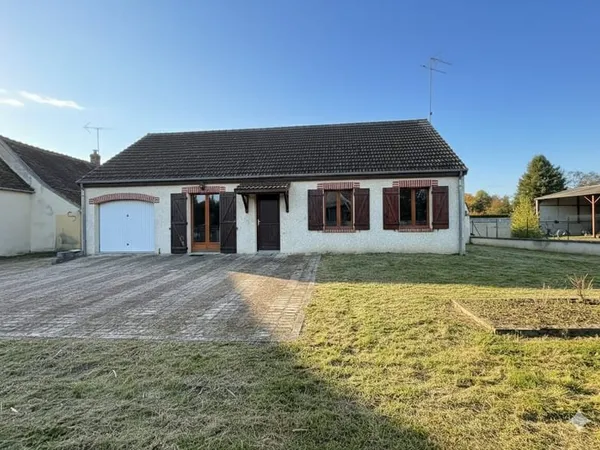 PAVILLON DE PLAIN PIED SECTEUR DANS COMMUNE RECHERCHEE DE L'AGGLOMERATION SENONAISE