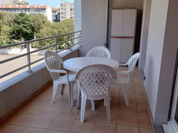 T1 de 35 m2 + belle terrasse de 12 m2 Résidence Le Bellagio