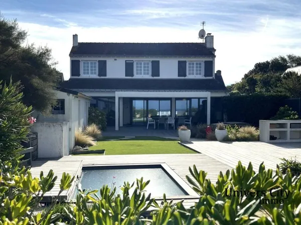 Maison de luxe 6 pièces 155 m²