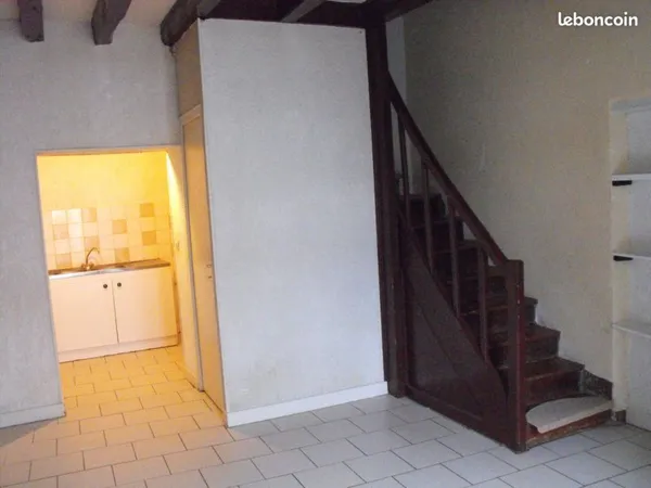 A louer villandraut maison de ville t2 60 m2