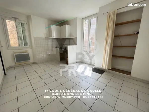 Parking 22 m²