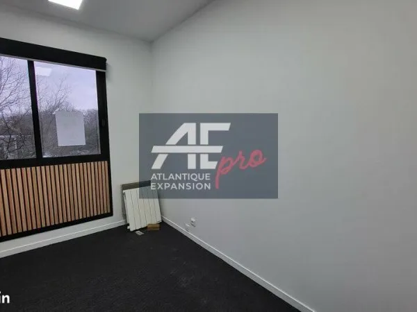 Bureaux 81 m² SAINT-NAZAIRE