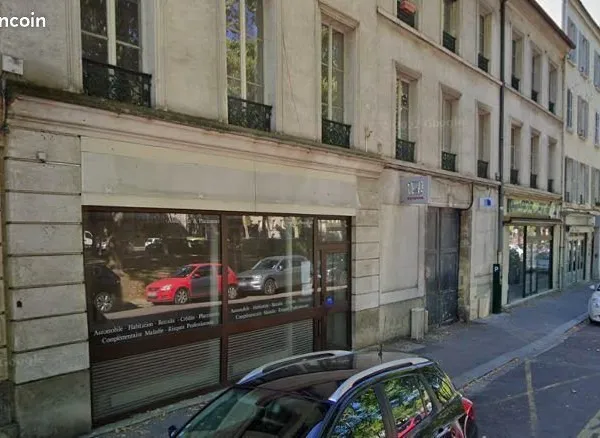 Boutique 779 m² VERSAILLES