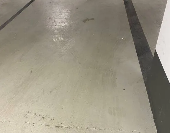 Garage/Parking