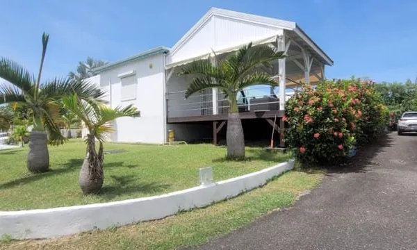 Villa d'architecte dans un parc exceptionnel de 2400 M2