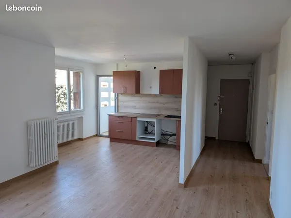 Appartement traversant T3 exposition Sud