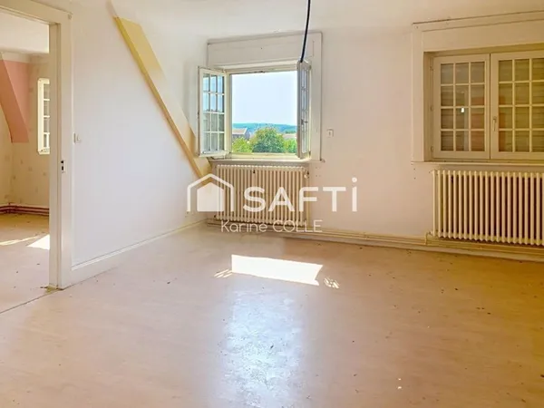 Spacieux appartement dans immeuble de caractère