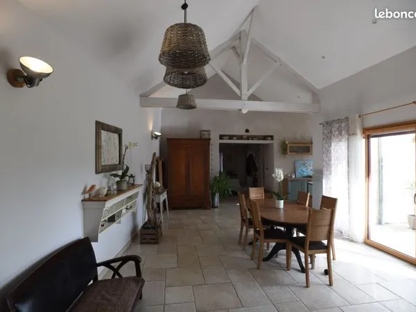 Proche savenay - belle longère de 175 m² habitable sur 2 hectares 600 de terrain