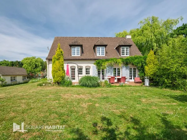Villa de semi plain-pied - 5 chambres et bureau - 2000m² de parcelle