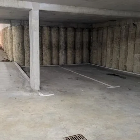 Place parking souterrain les minimes