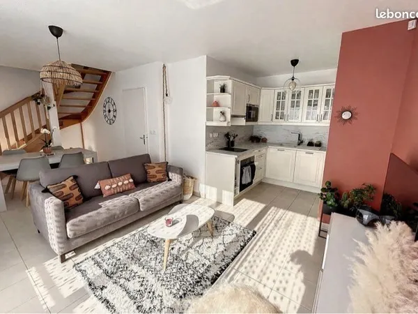 Charmant duplex avec terrasse, garage + parking - VENDU LOUÉ - SANS AGENCE