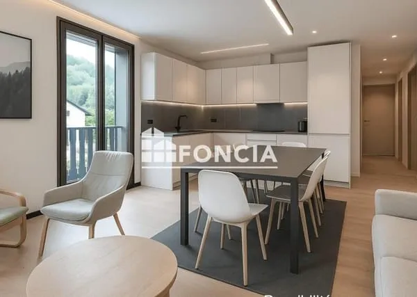 FORT POTENTIEL DUPLEX PROCHE DES COMMODITES