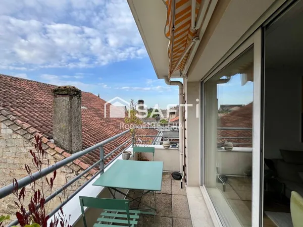 Bastide Thiers-Benauge : T3 rénové de 82 m², avec parking et balcon à la vue dégagée