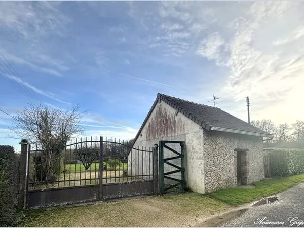 Grand terrain à bâtir de 1915 m² et dépendance en silex - Hameau calme proche Courville-sur-Eure - P