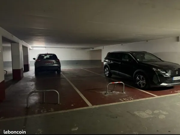 Parking à Louer