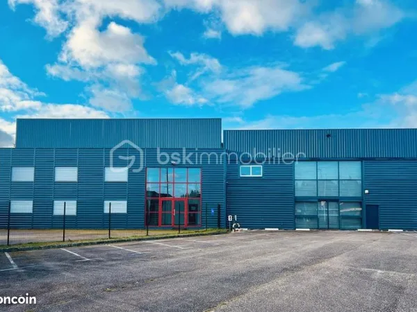 Local bureaux 1 539 m²