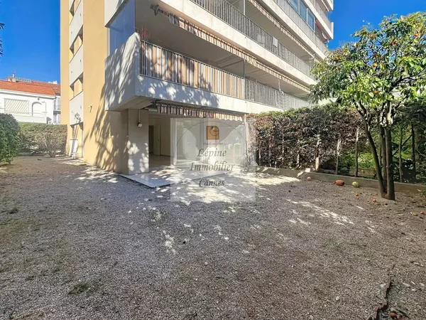 Cannes Montfleury, 3P 63m² RDJ 198m², 2 Parkings