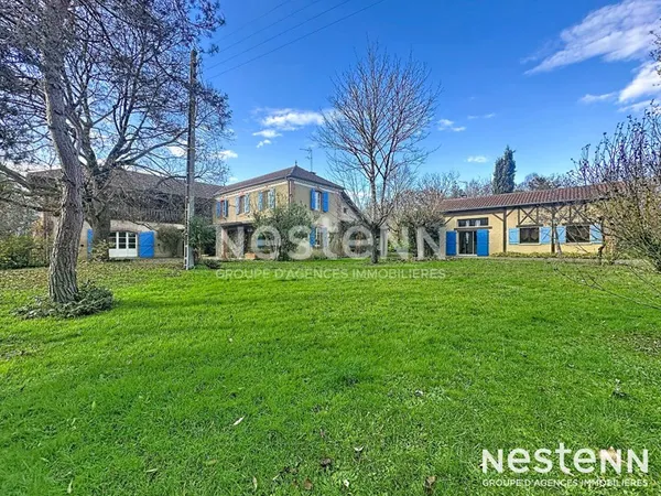 A vendre Maison Mirande de 398m2 habitable parc arboré de 1,7 hectare