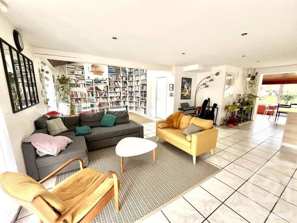 Maison de plain-pied 6 pièces 150 m²