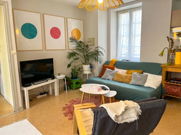 A louer Appartement T2 DINAN 2EME ÉTAGE .CENTRE HISTORIQUE .