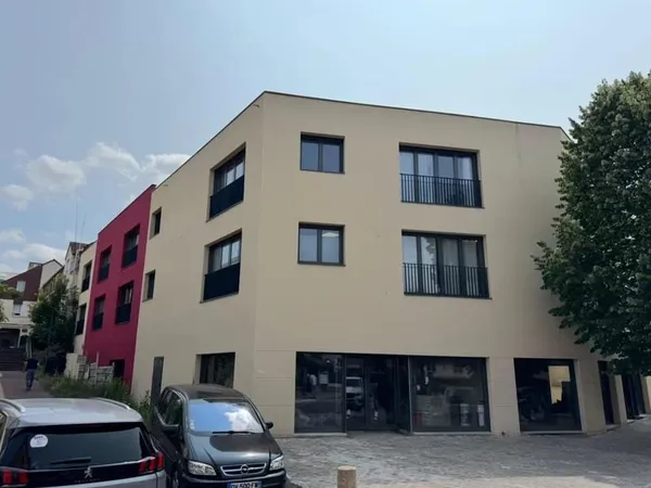 Commerce Location Valenton  250m² 5500€