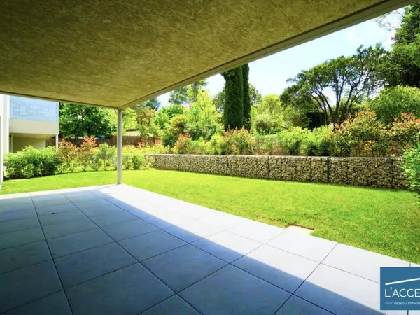 LE COMBO PARFAIT : CONFORT, STYLE & JARDIN EN REZ-DE-CHAUSSÉE