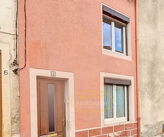 MAISON DE VILLAGE - ACTUELLEMENT LOUÉE