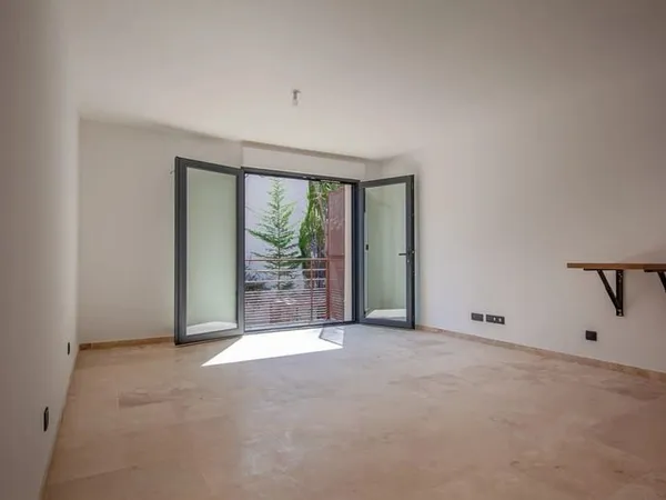 T2 à l'étage avec balcon - Aix-en-Provence