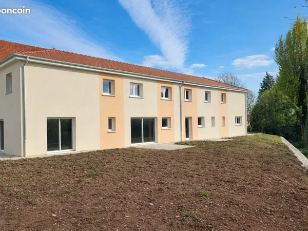 Maison au coeur du village de Saône