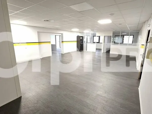 Bureaux 514 m²