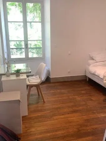 Studio 1 pièce 25 m²