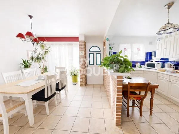 Maison idéale pour famille ou investisseur - Fort potentiel à Canet Village