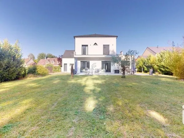 Maison 8 pièces 201 m²