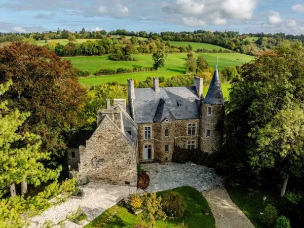 Maison individuelle 20 pièces 550 m²