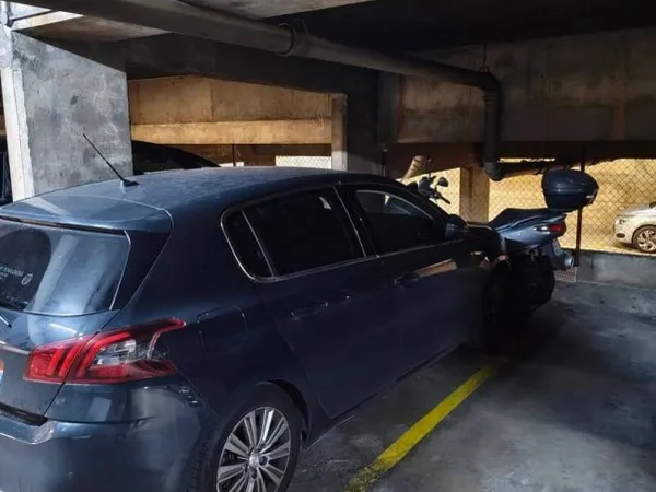 Parking 10 m²
