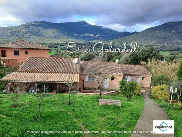 A VENDRE Ensemble immobilier locatif de 3 appartements T2 en rez-de-jardin sur la commune de VIGGIAN