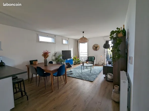 T3 meublé avec balcon et parking à Asnières sur Seine