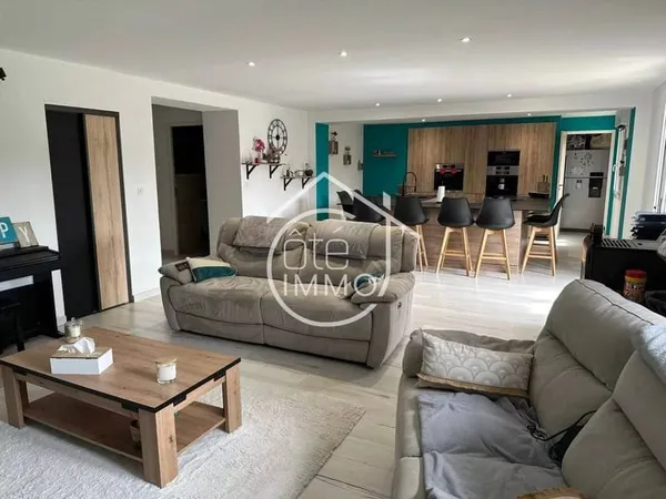 Maison 9 pièces 269 m²