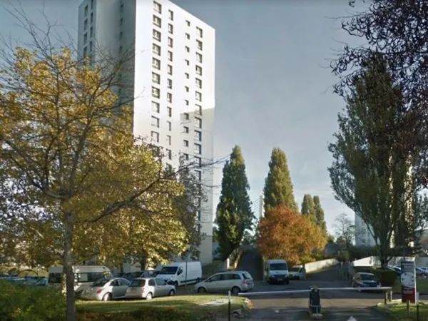 Place de parking extérieure sécurisée Tour Vulcain île de Nantes