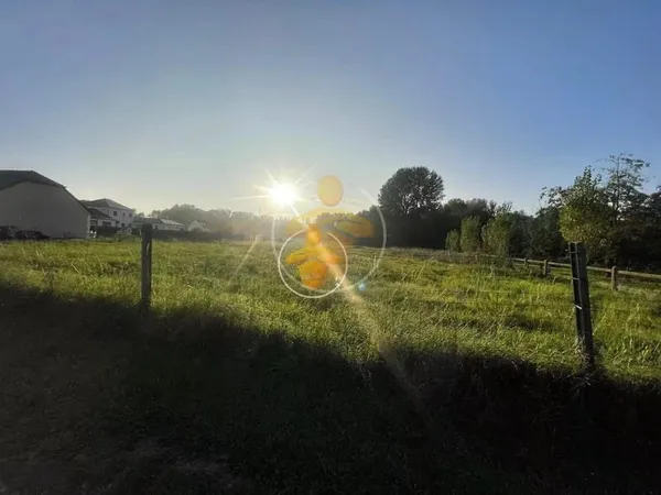 Terrain 810 m²