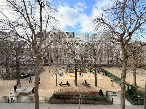 2 pièce 47m2 - PLACE DU COMMERCE