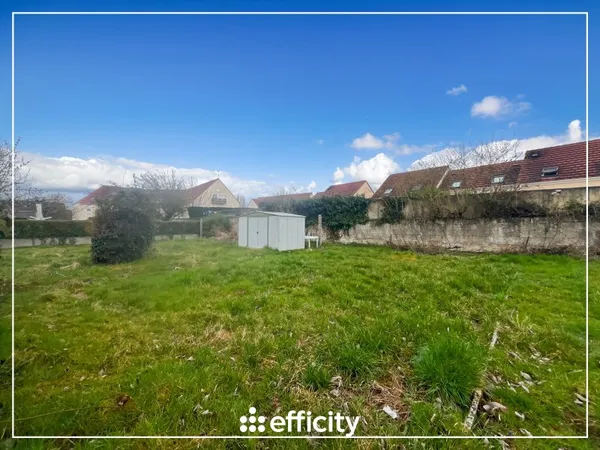 Terrain 300 m²