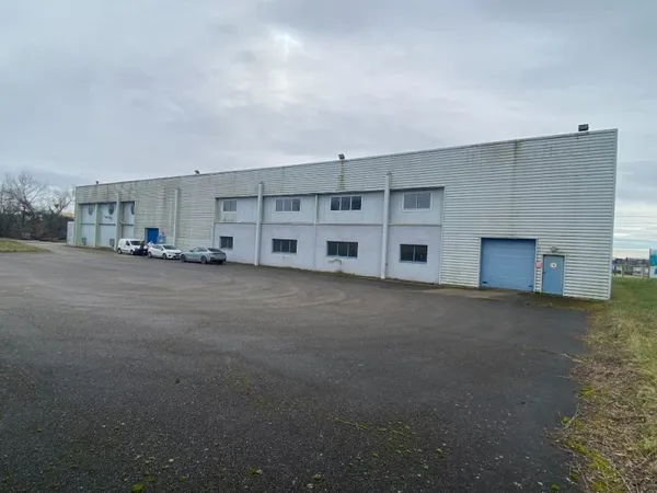A VENDRE - BATIMENT D'ACTIVITE