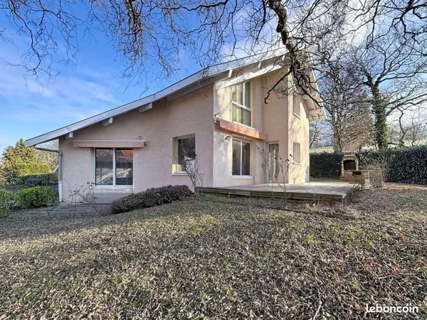 Maison 5 pièces 140 m²