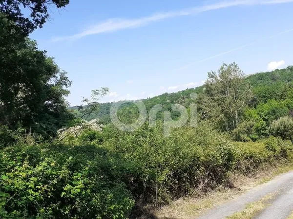 Terrain 2076 m²